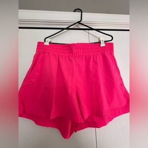 Old Navy Women's Pink Stetchtech Shorts